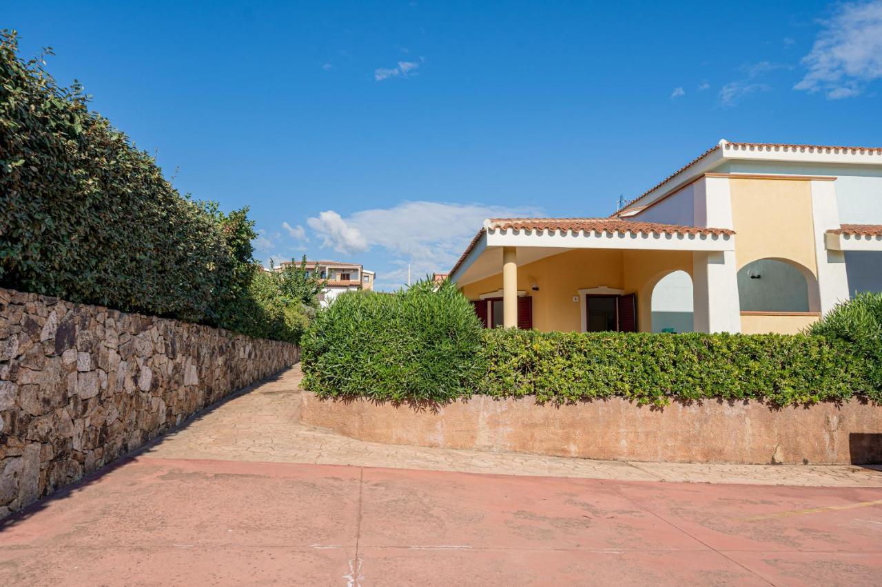 Residence La Tartaruga Monte Petrosu Luaran gambar