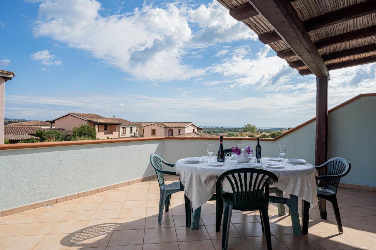 Residence La Tartaruga Monte Petrosu Luaran gambar